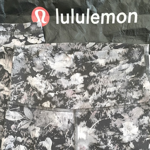 LULULEMON-Floral Illusion Ice Grey Multi Align leggings/4 - Picture 5 of 6